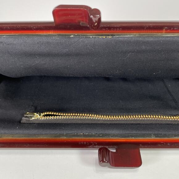 Vintage Lucite Frame Tapestry Clutch Purse Handbag Floral Kiss Lock Top Lined - Picture 5 of 9